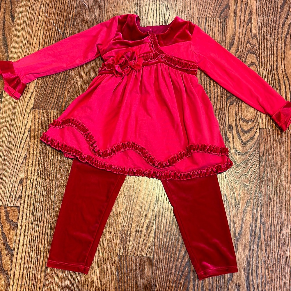 Isobella & Chloe red velvet outfit- size 4